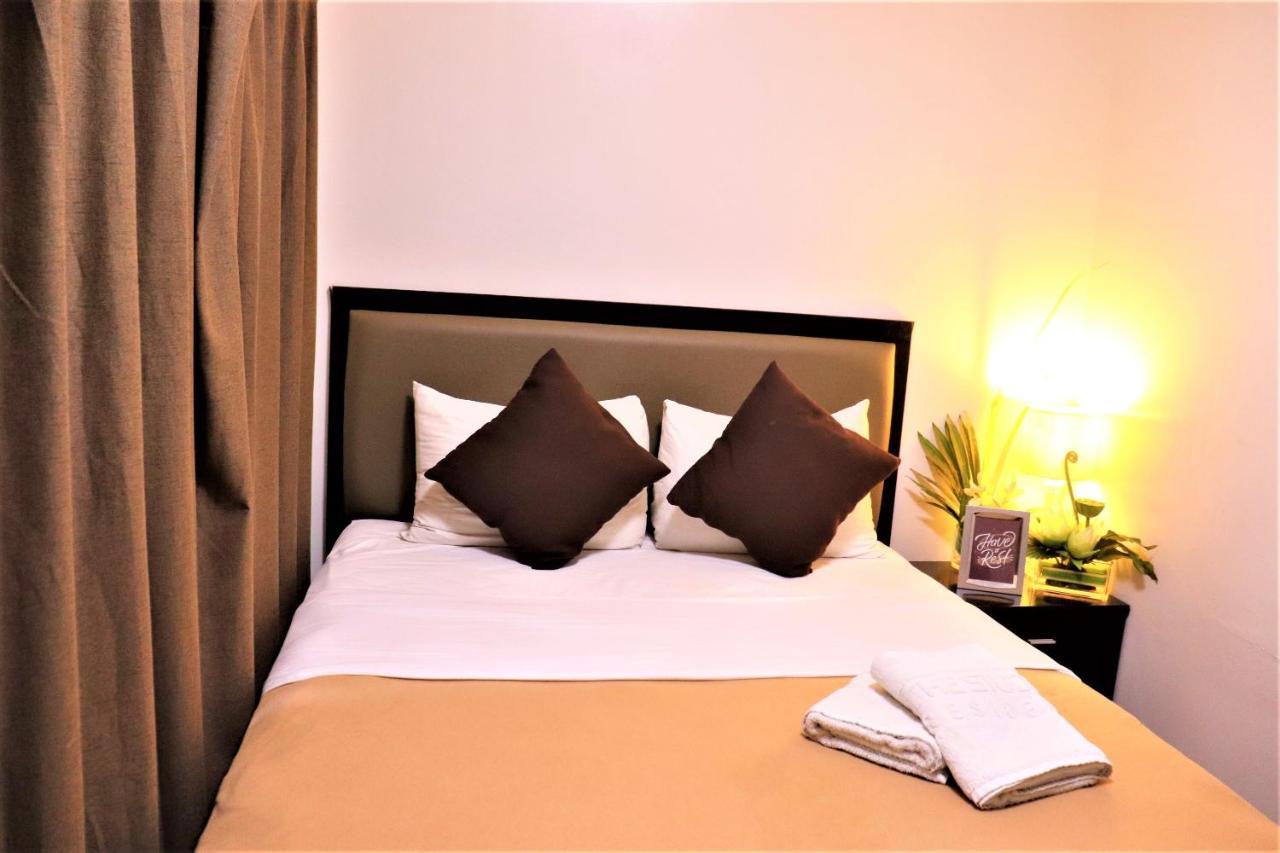 The Studio 18 Residences Manila Exterior foto