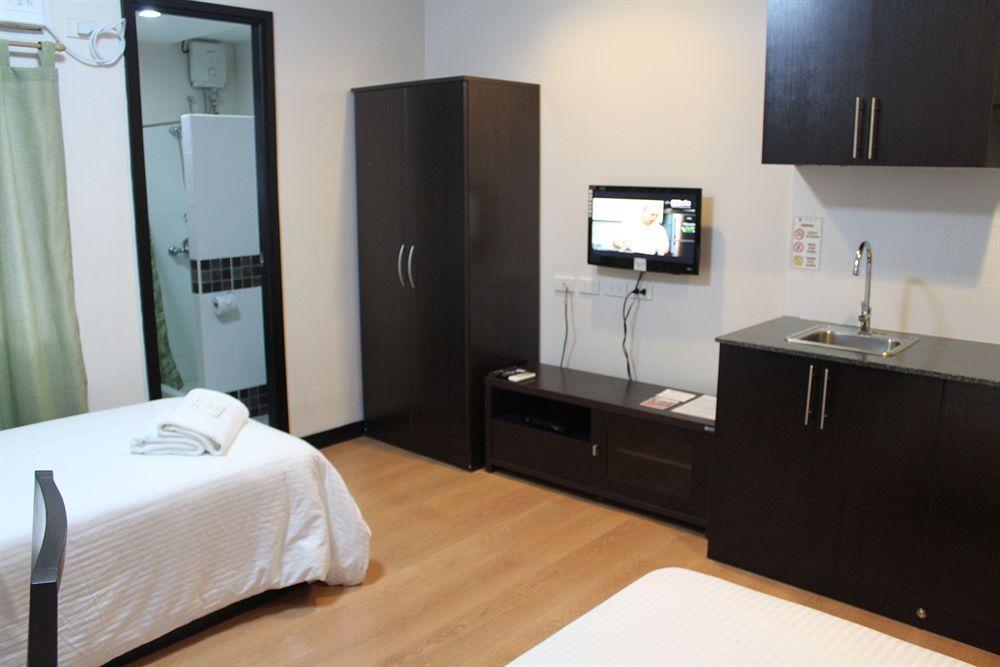The Studio 18 Residences Manila Exterior foto
